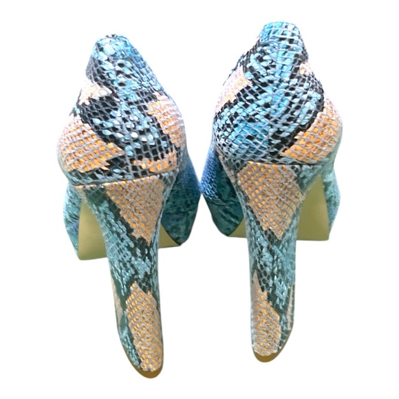 Gianni Bini Python Leather Pumps Size 7.5, Heels 5”. New - Picture 4 of 7